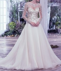 lace wedding dress