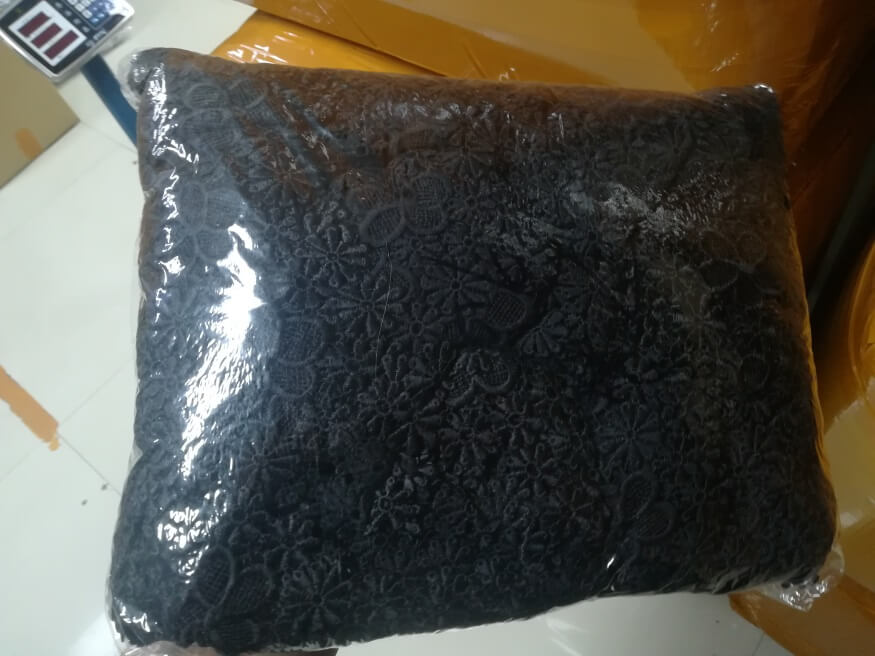 10 How does the Chinese factory produce lace collar applique?