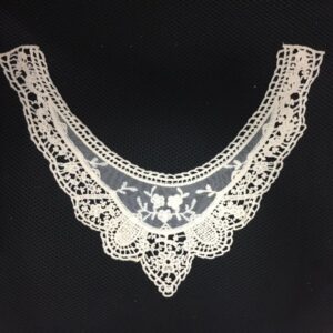 How does the Chinese factory produce lace collar applique?